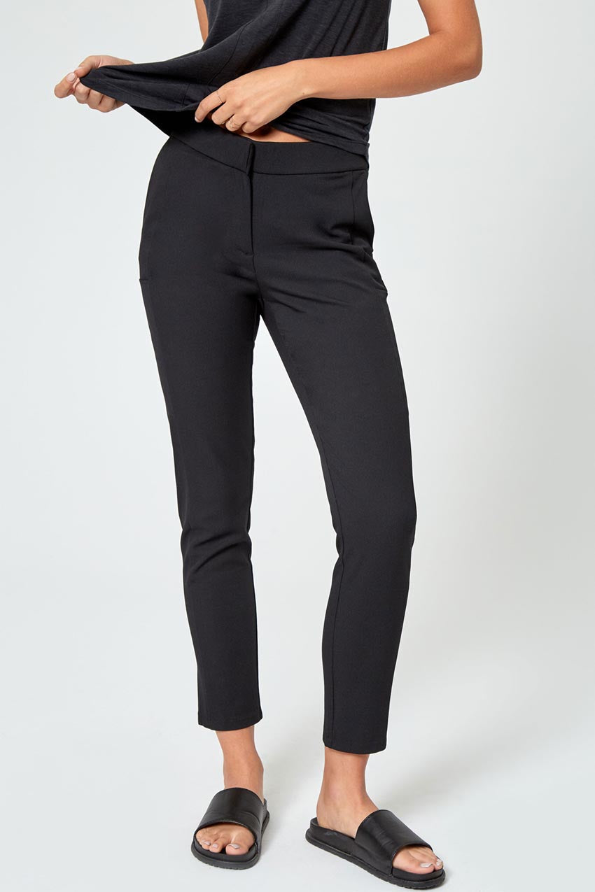 Modern Ambition work-ready women's Trailblaze High-Rise Slim Twill Trouser in Black
